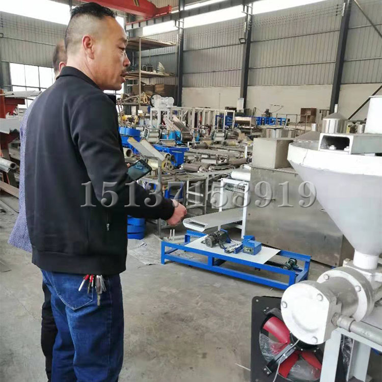 全自動(dòng)米線(xiàn)機(jī)