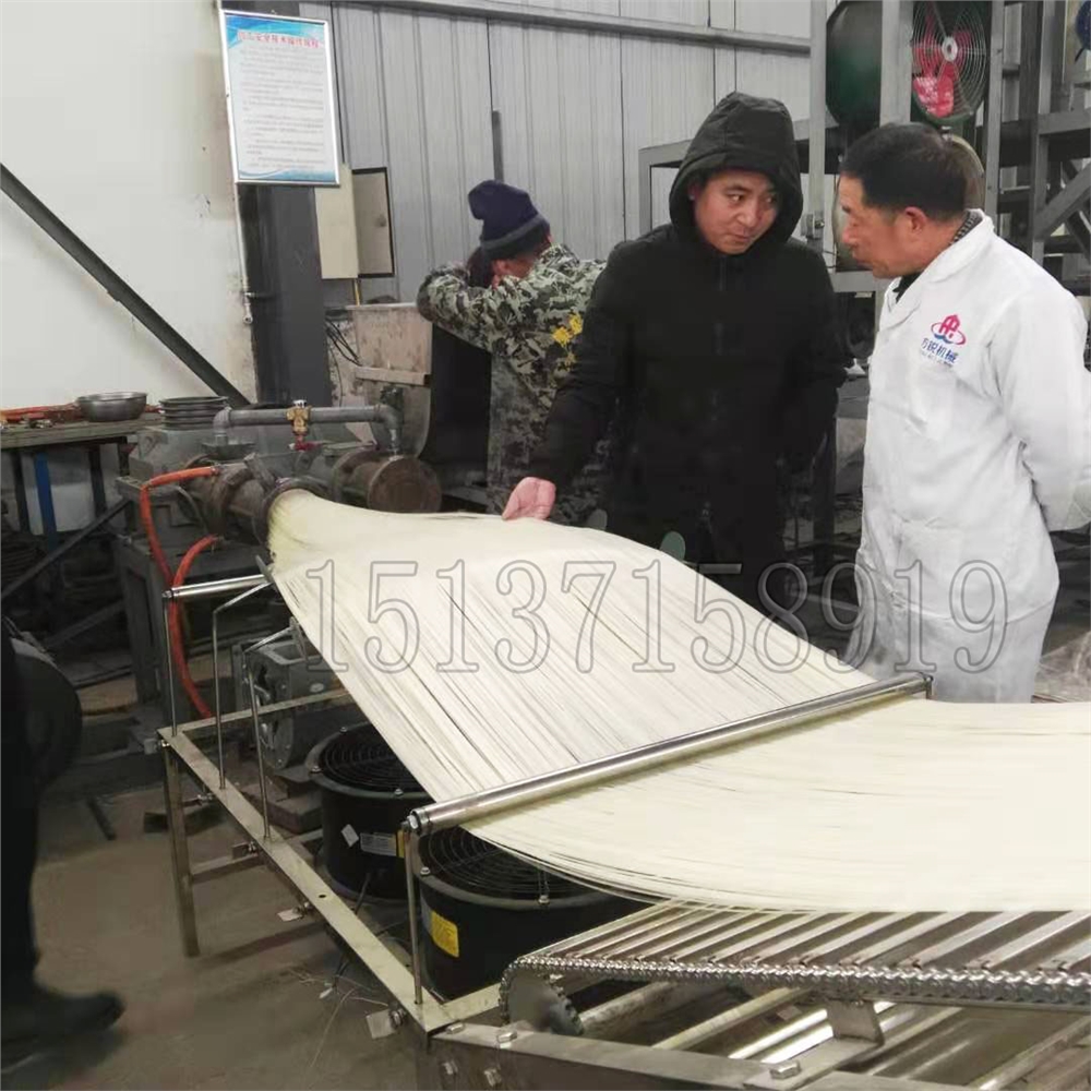 全自動米線機試機中