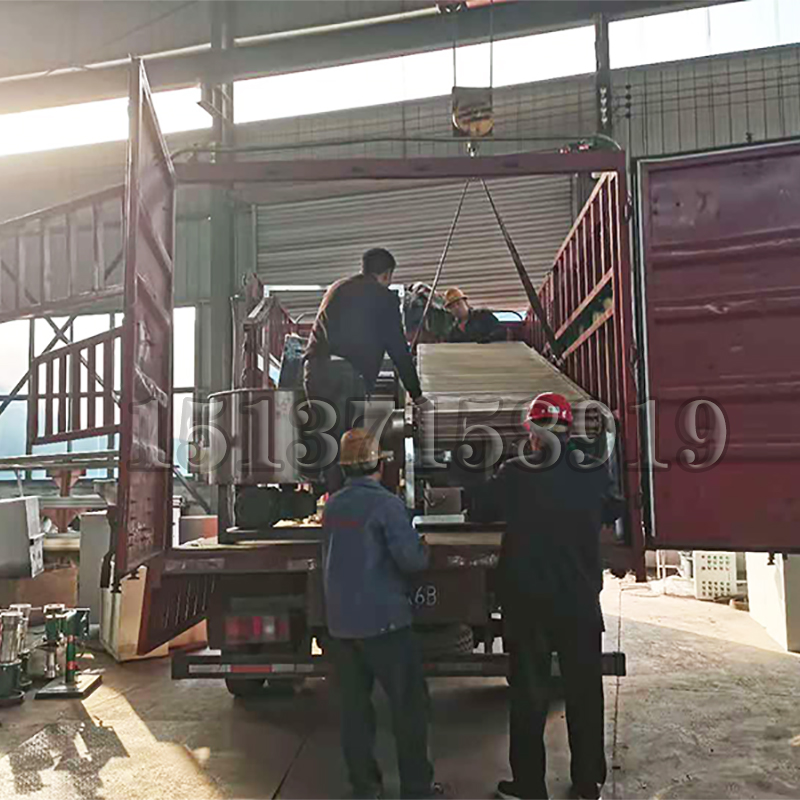 165型全自動米線機裝車發(fā)貨